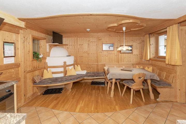 Gîte pour 4 personnes, avec terrasse, adapté aux familles à Alpbach - 4