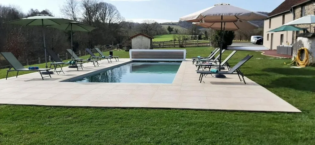 Casa de vacaciones para 14 personas, con jardín y piscina, Se admiten mascotas - 1