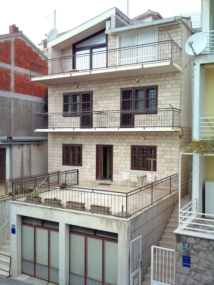 Apartamento entero, Apartamento para dos personas con balcón y vista al mar Podgora, Makarska A-6082-b in Podgora, Rivera de Makarska