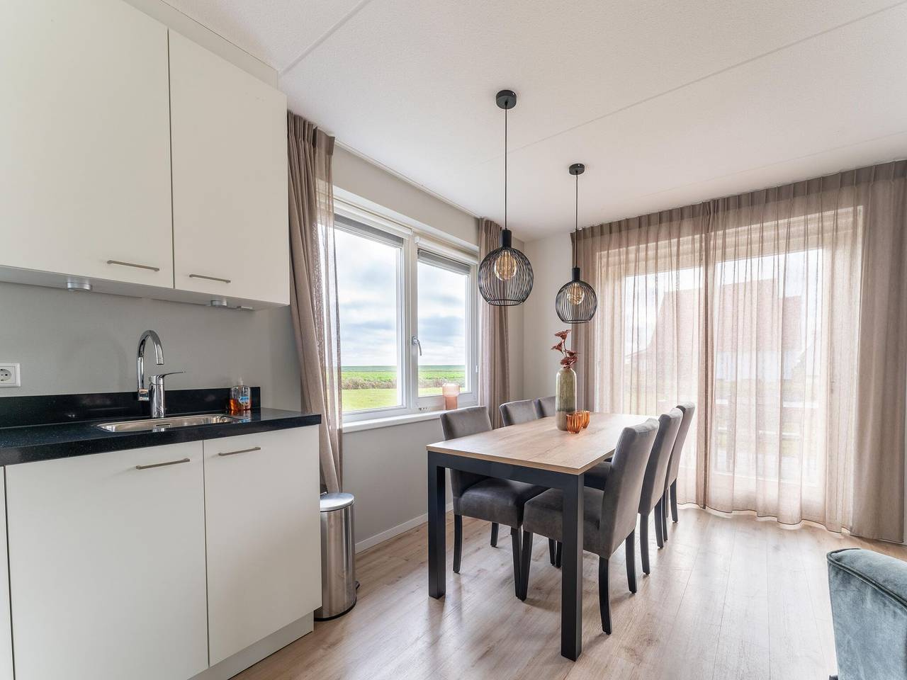 Ferienhaus nahe Scherpenisse Strand in Scherpenisse, Niederländische Nordsee