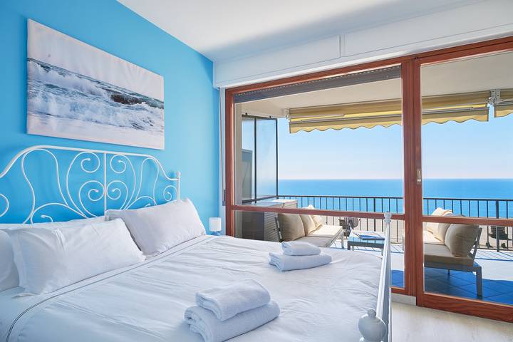 Appartamento per 4 persone, con Terrazza e Panorama a Cervo (Liguria)
