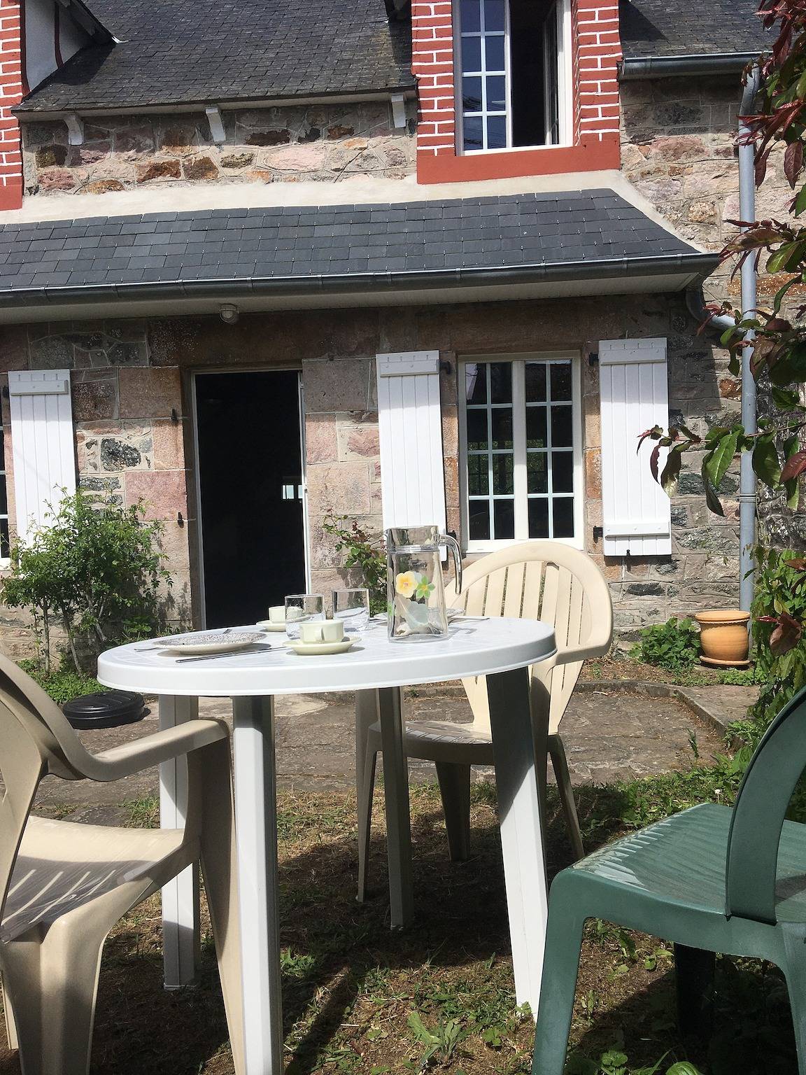 Bonita casita en la pradera... para 4 a 5 personas in Plurien, Côte d’Émeraude