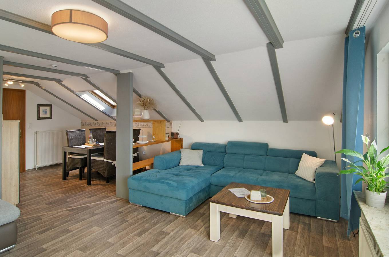 Apartamento entero, Apartamento 'Möwe' con terraza privada, jardín privado y Wi-Fi in Loppersum (Hinte), Hinte
