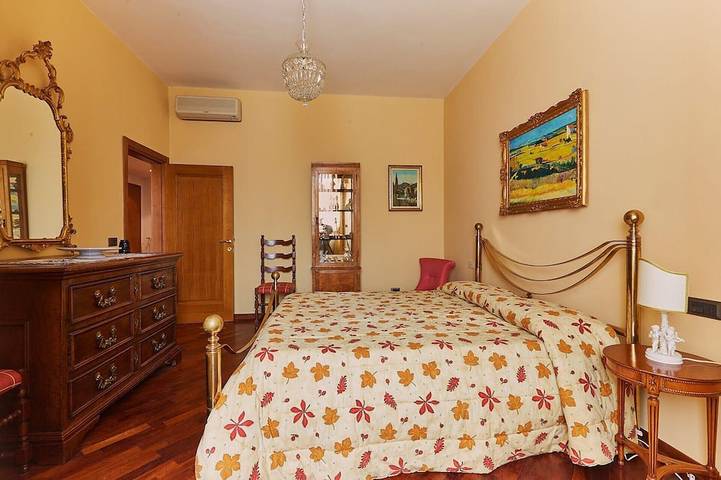 Appartement entier, Appartement élégant et lumineux avec parking privé in Isolotto Legnaia, Florence