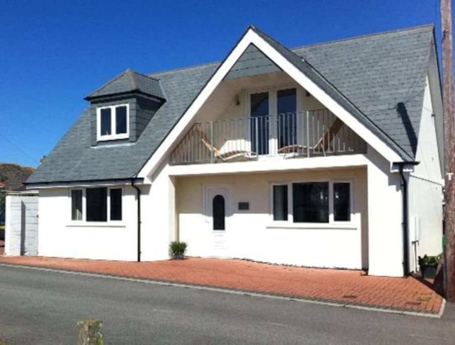 Three-Bedroom House in Newquay, Cornwall
