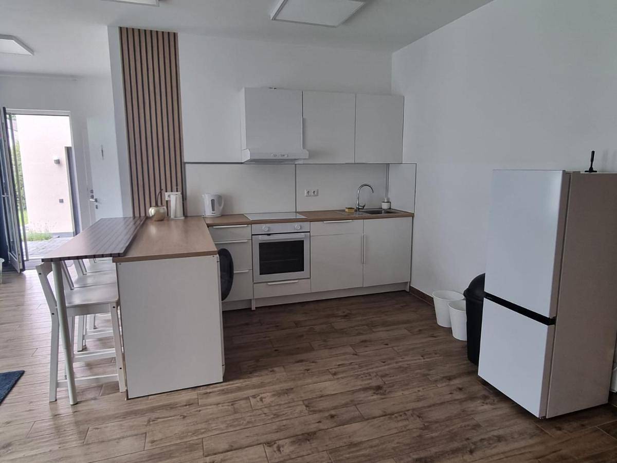 Ganze Wohnung, Studio in Würselen, Rheinland