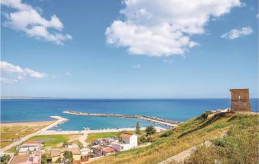 Holiday Apartment for 4 People in Porto Palo, Agrigento Province, Photo 1