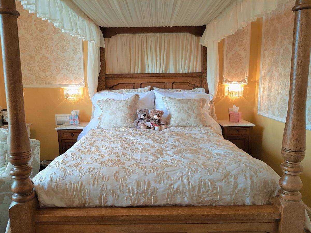 Superior King Room in Llanfairfechan, Snowdonia