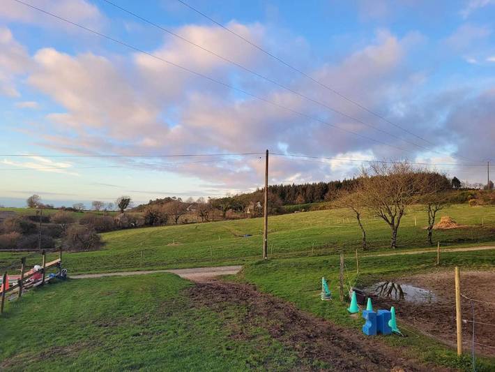 Location de vacances pour 6 personnes, avec jardin ainsi que vue et terrasse, adapté aux familles à Guerlesquin - 4