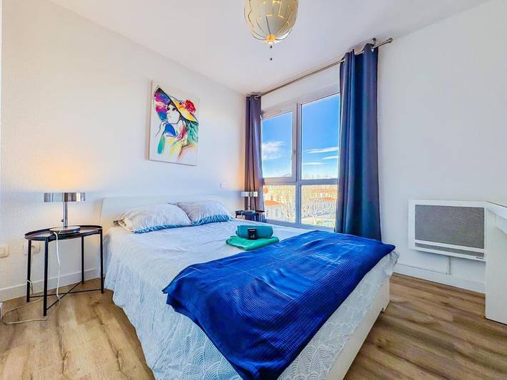 Gîte pour 4 personnes, avec vue et terrasse dans Theatre Moliere Scene Nationale - 3