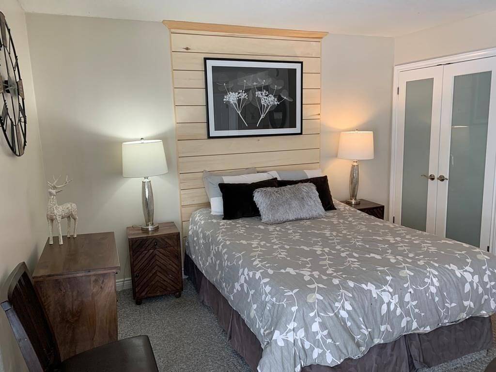 Ganze Wohnung, Willkommen im Hillside Studio 1 mit Blick auf die Berge, voll ausgestatteter Küche, Wlan und Shuttle in Blue Mountain (Ontario), Huronsee (Kanada)