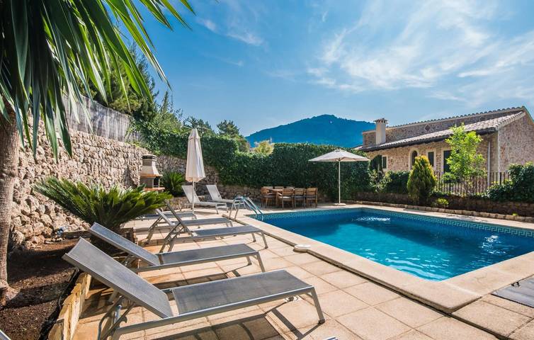 Finca für 9 Personen, mit Terrasse in Valldemossa