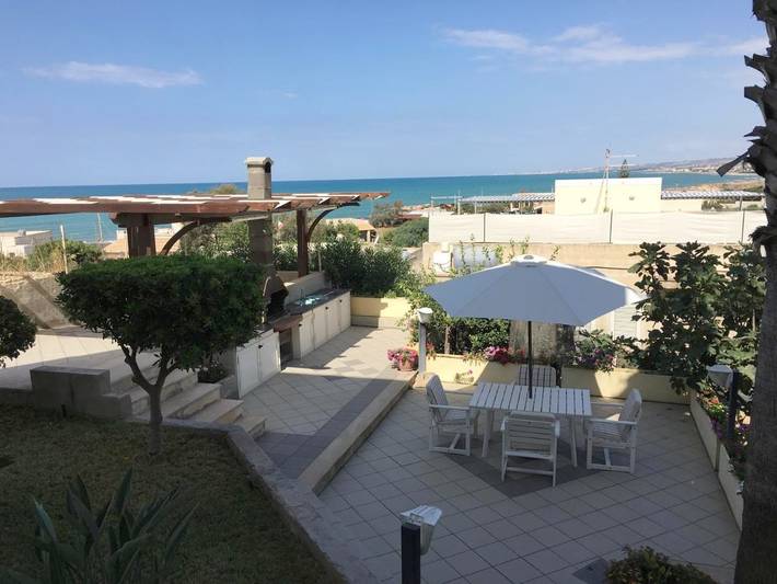 Location de vacances pour 5 personnes, avec Balcon et Terrasse ainsi que Jardin et Vue à Cava d'Aliga