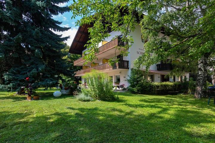 Hotel für 4 Personen, mit Garten und Ausblick - 1