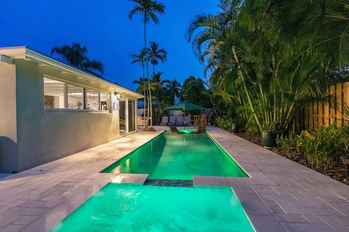 Vacation rental for 8 people, with hot tub and yard in Deerfield Beach