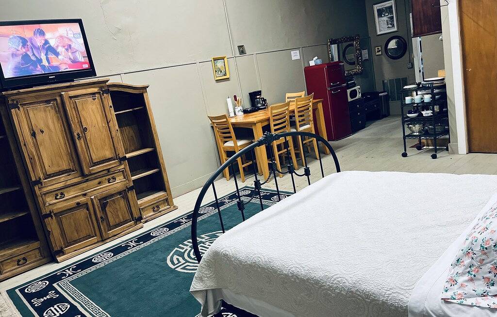 Ganze Wohnung, Down On Main - a charming historic apartment in the heart of Eureka Springs in Eureka Springs, Carroll County (AR)