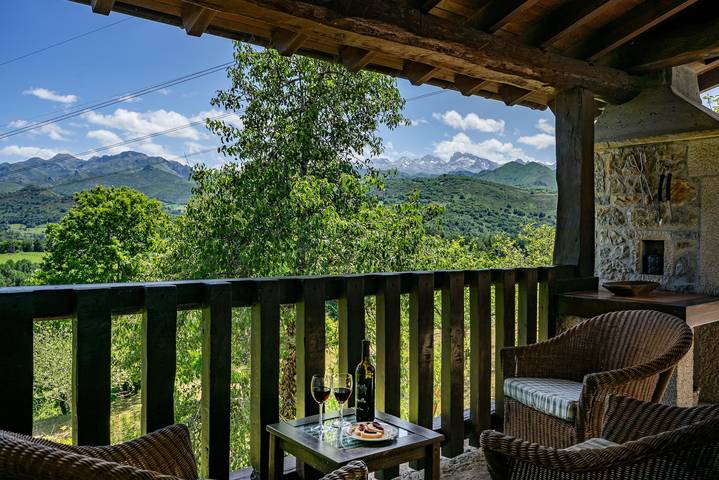 Casa rural para 8 personas, con Balcón y Jardín en Costa Verde