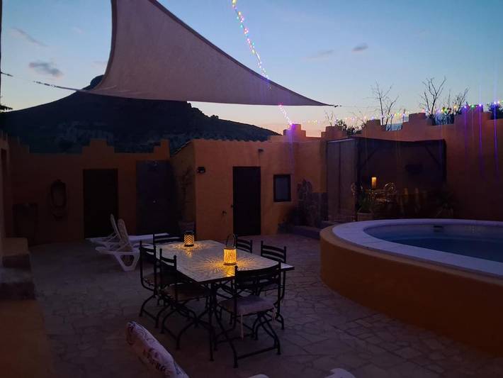 Location de vacances pour 8 personnes, avec vue ainsi que piscine et jardin, animaux acceptés à Albox - 2