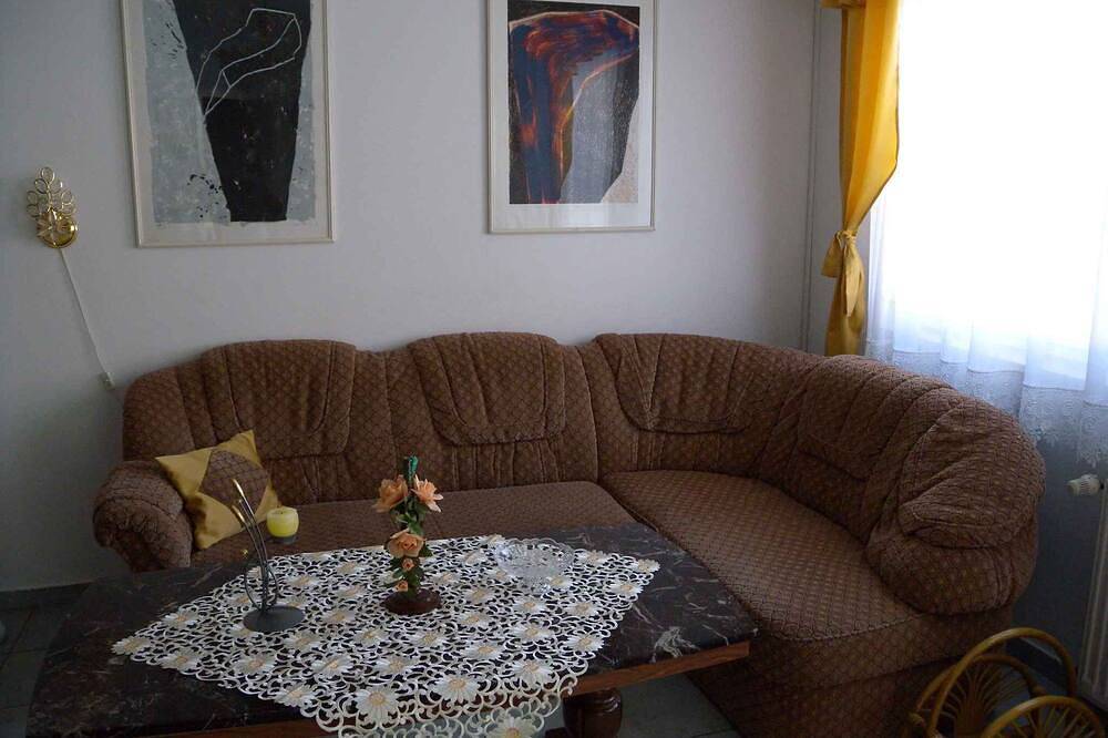 Ferienhaus mit Garten und Pool in Keszthely, Balaton Region