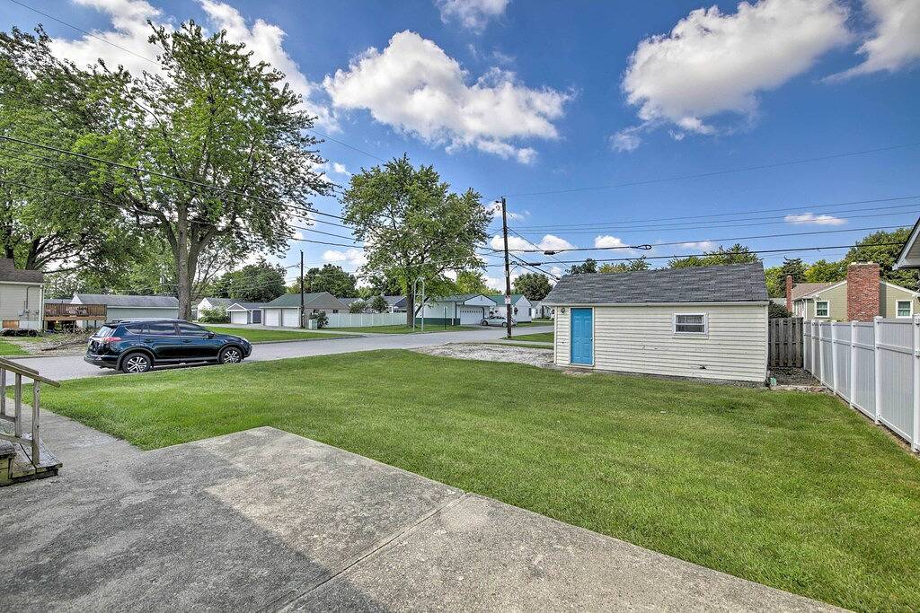 Steps to Speedway - Great for Race Fans! in Indianapolis, Indiana