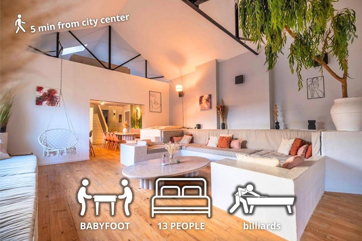 Le Loft Triplex 200M2 avec billard au centre-ville in Épernay, Marne