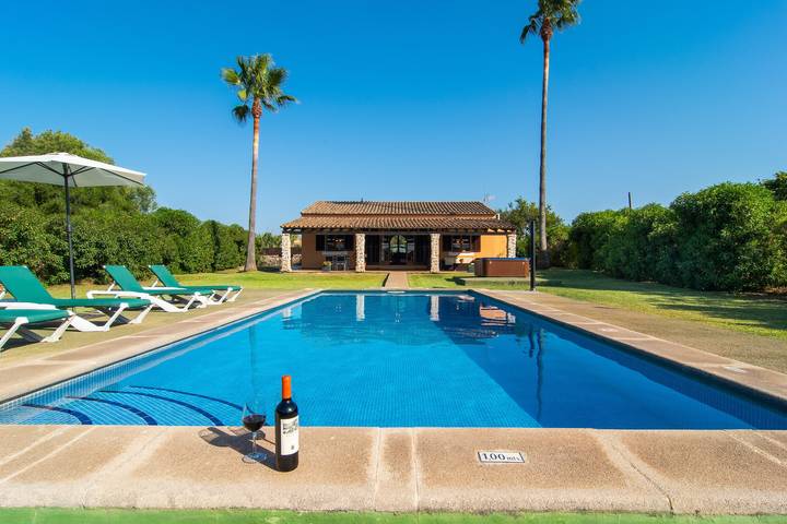 Finca für 4 Personen, mit Whirlpool und Garten