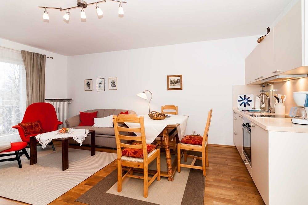 Entire apartment, Vacation apartment Am Badepark in Bad Wiessee, Bavarian Alps