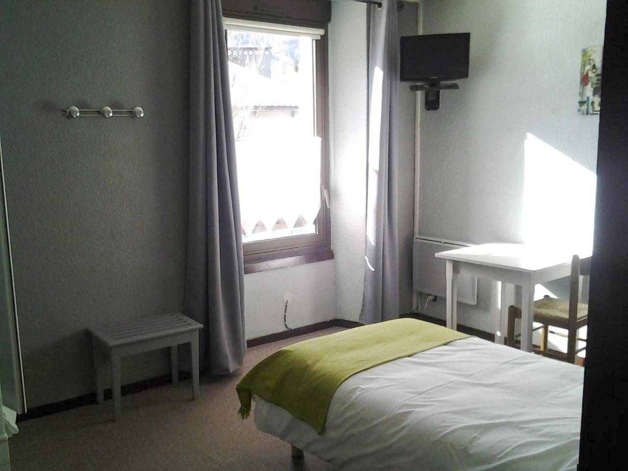 Twin Room with Bathroom in L'Argentière-la-Bessée, Parc national des Écrins