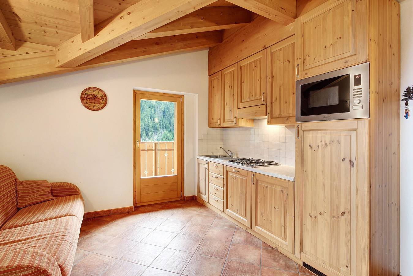 Ganze Wohnung, Ferienwohnung 'Casa Michela Mansarda' mit Bergblick, Gemeinschaftsterrasse und Wlan in Santa Caterina Valfurva, Valfurva