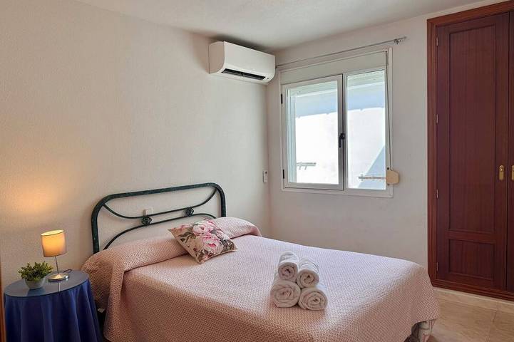 Ganze Wohnung, Penthouse Sierra and River with Ac & Wi-Fi in Candeleda, Valle del Tiétar