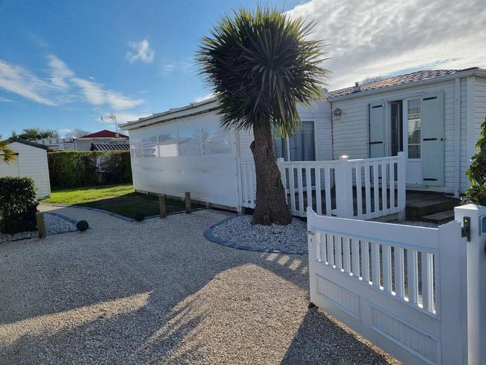 Camping pour 4 personnes, avec piscine et jardin à Talmont-Saint-Hilaire - 2