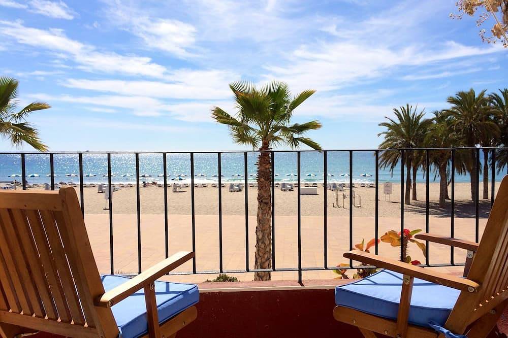 Geheel appartement, Charmant appartement, eerste lijn van de Beach Center, Villajoyosa in Villajoyosa, Costa Blanca