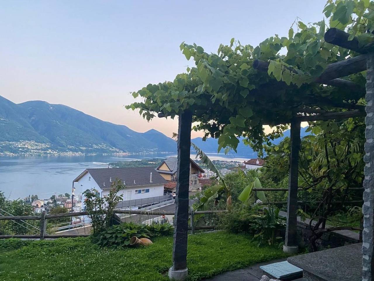 Casa Baffo in Brione sopra Minusio, Tessiner Alpen