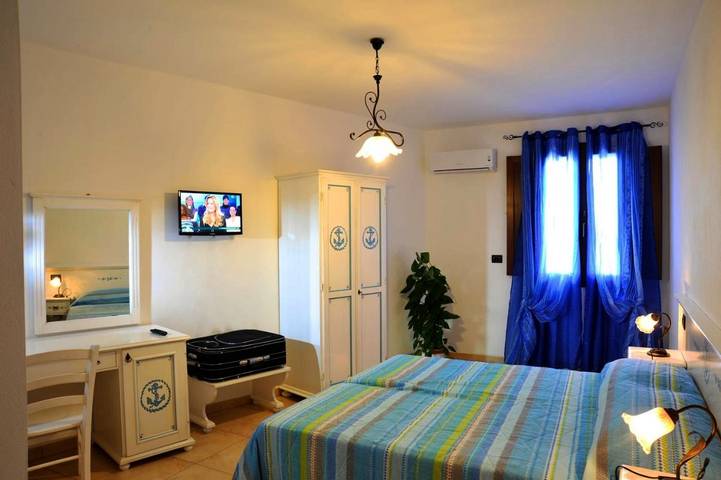 Chambre d’hôte pour 4 personnes, avec terrasse et jardin à Porto Torres - 3