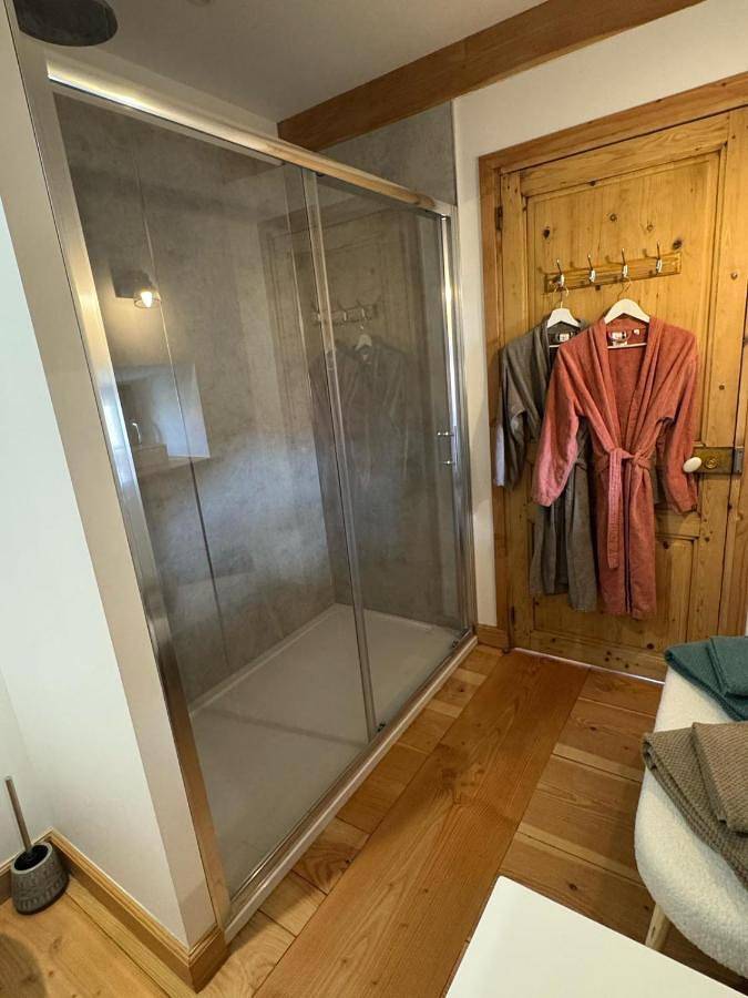 Two-Bedroom House in Isserteaux, Parc Naturel Régional Livradois-Forez
