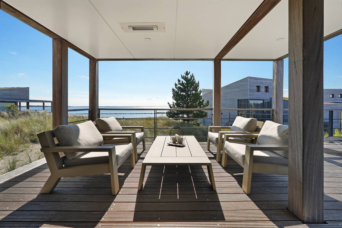 Villa for 4 Guests in Goeree-Overflakkee, North Sea Netherlands