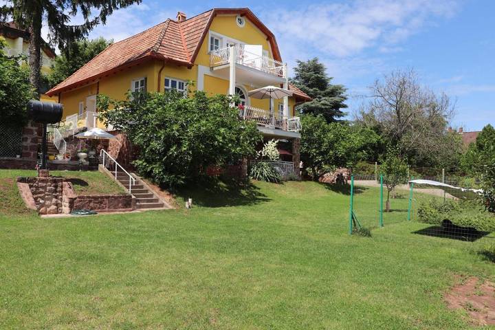 Ferienwohnung für 4 Personen, mit Balkon und Terrasse sowie Garten und Seeblick in Balatonalmadi - 4