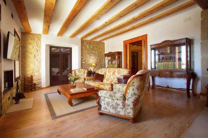 Casa rural para 7 personas, con Balcón y Terraza además de Jardín y Vistas en Milagro 
