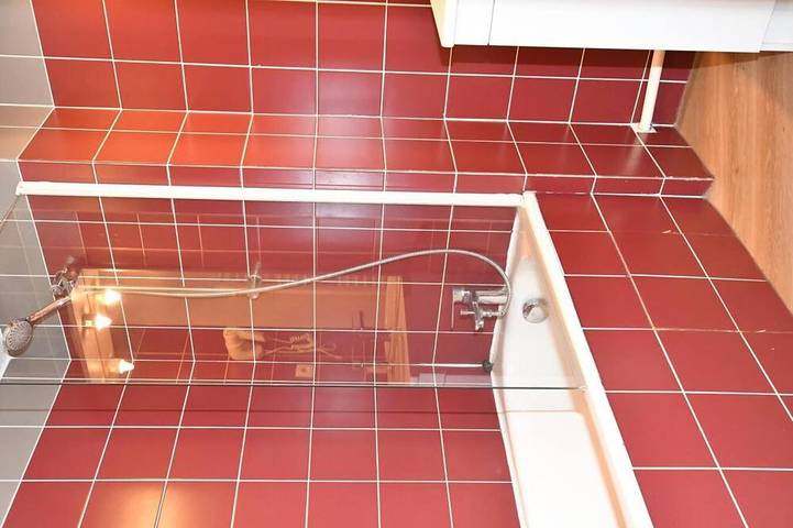 Gîte pour 4 personnes, avec terrasse ainsi que sauna et piscine, animaux acceptés à Loudervielle