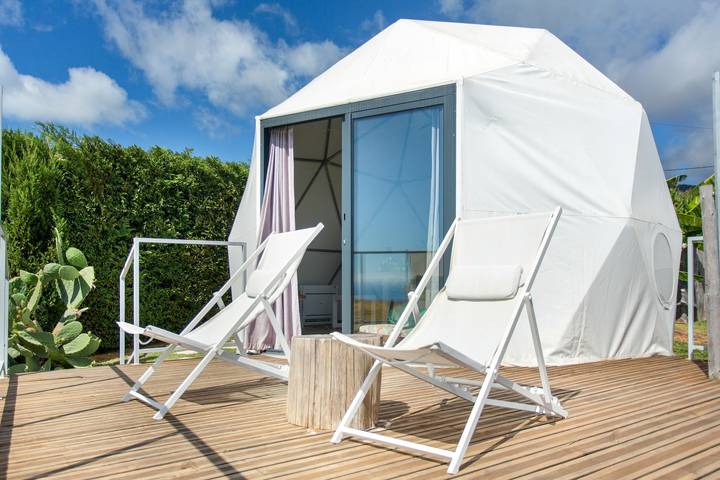 Camping para 2 personas, con Jardín en 