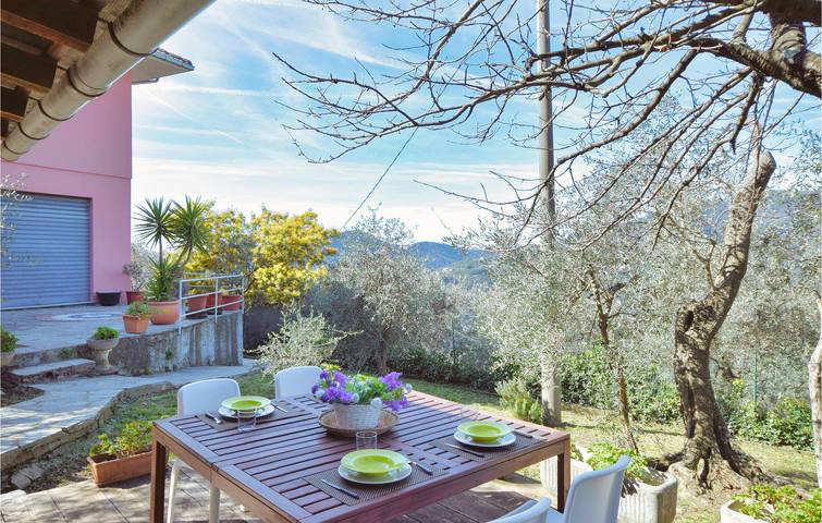 Apartamento vacacional entero, Apartamento junto al mar con aparcamiento y terraza in Leivi, Riviera di Levante