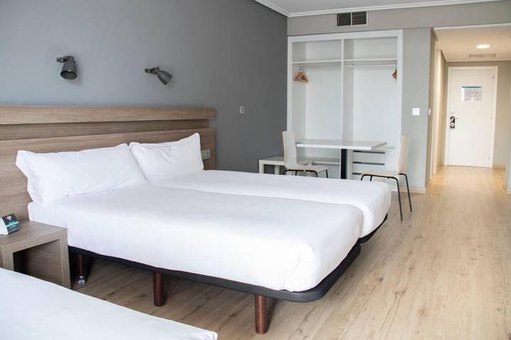 Hôtel pour 2 personnes, avec balcon, animaux acceptés à Sada - 2