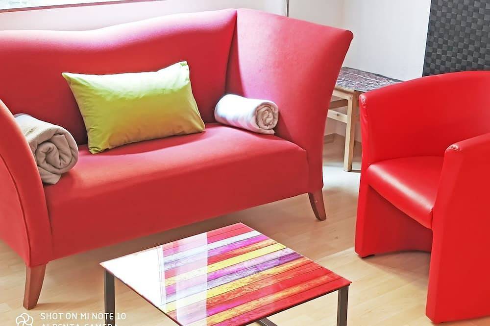 Ganze Wohnung, Modernes Studio in der Altstadt in Landshut, Ostbayern