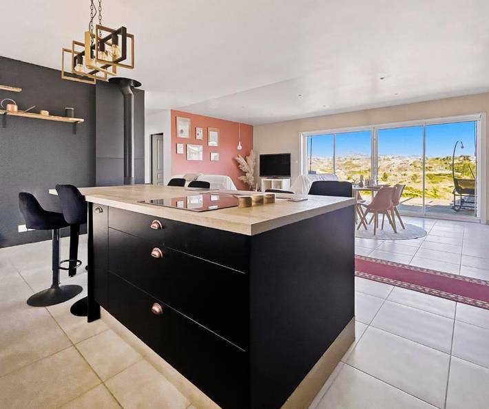 Location de vacances pour 9 personnes, avec vue et jardin à Vagnas - 2