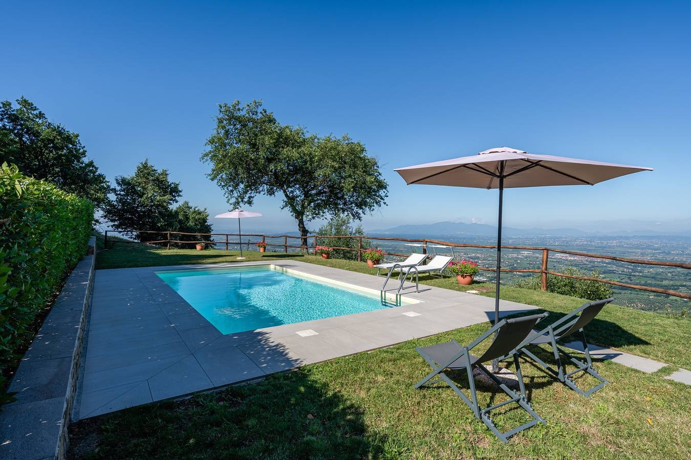 Holiday Home 'Podere Calistri' with Mountain View, Wi-Fi and Air Conditioning in Larciano, Pistoia Province
