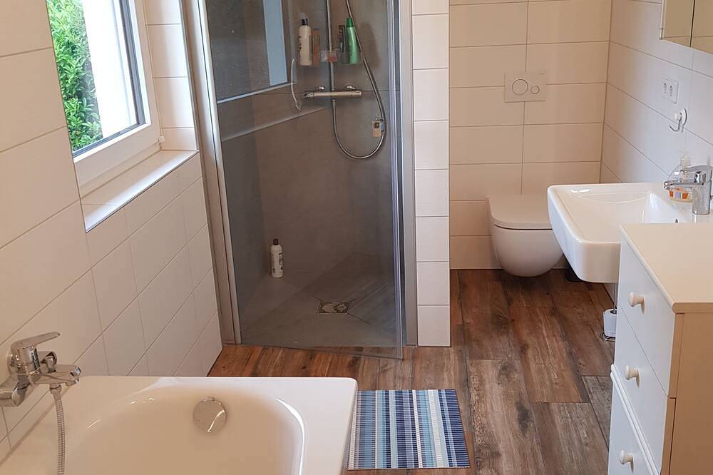 Blühendes Ferienhaus am Scharmützelsee in Storkower See, Wendisch Rietz