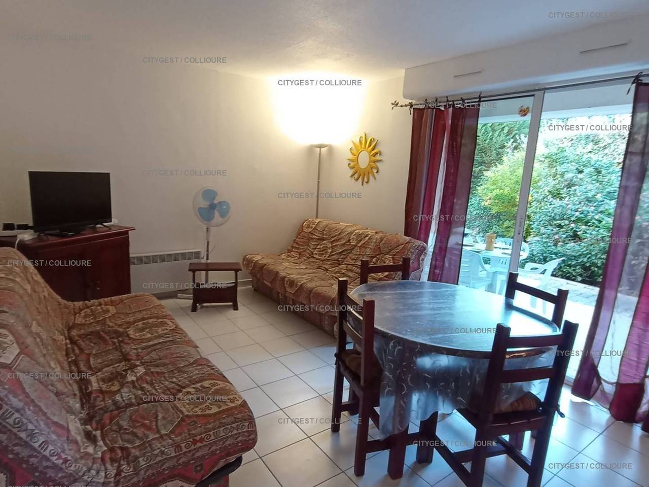 Ganze Wohnung, F2 Apartment mit Terrasse und Parkplatz, in der Nähe des Strandes von Collioure in La Côte Vermeille, Collioure