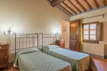 Villa Con Piscina per 4 Persone in San Gimignano, Siena e dintorni, Foto 3