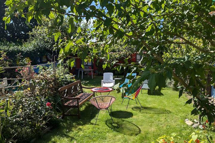 Location de vacances pour 6 personnes, avec jardin à La Montagne (Loire-Atlantique)