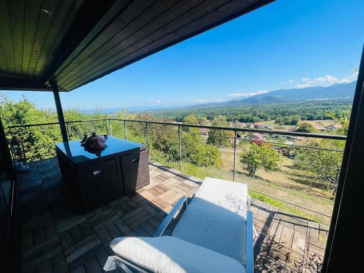 Location de vacances pour 10 personnes, avec jacuzzi et piscine ainsi que balcon et sauna à Sciez - 4